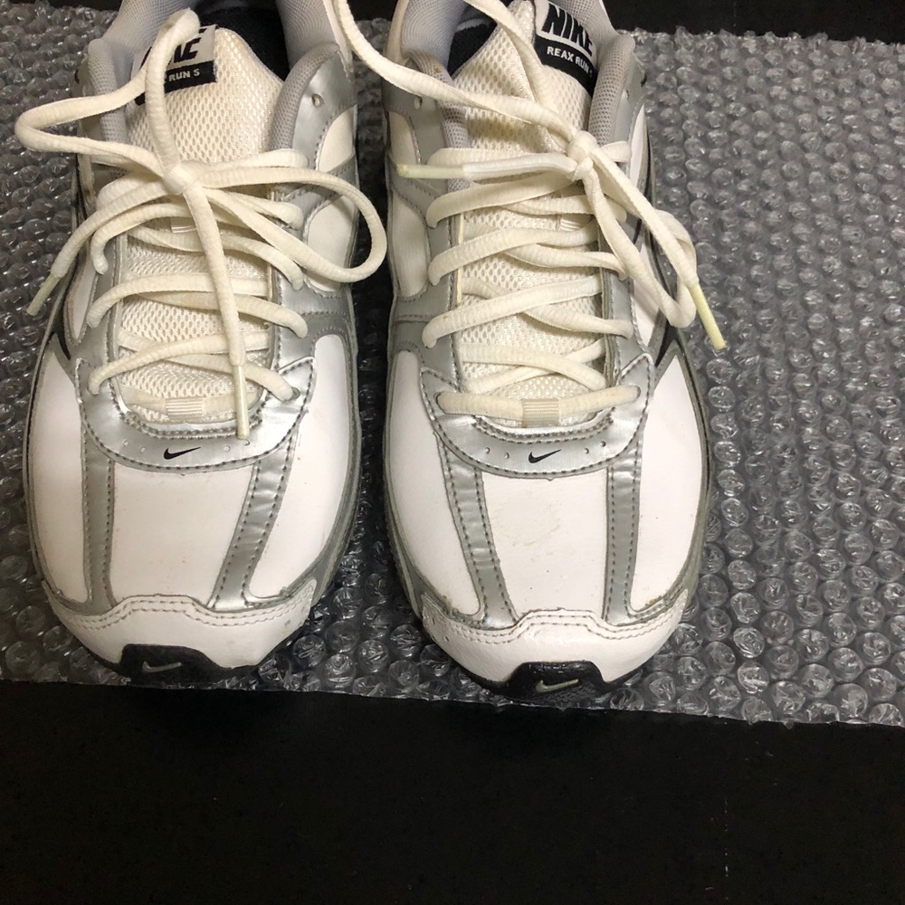 Shoes - Picture 2 of 5